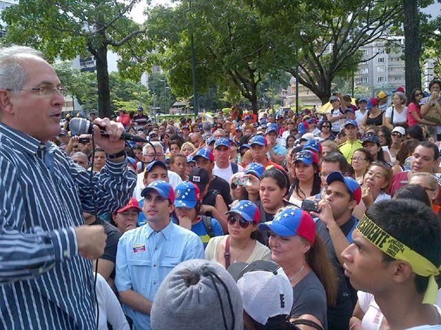 Foto: Plaza Altamira, Caracas, con alcalde Ledezma
