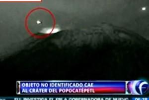 Cámara Oficial, registra alucinante OVNI bajando al volcán Popocatepetl