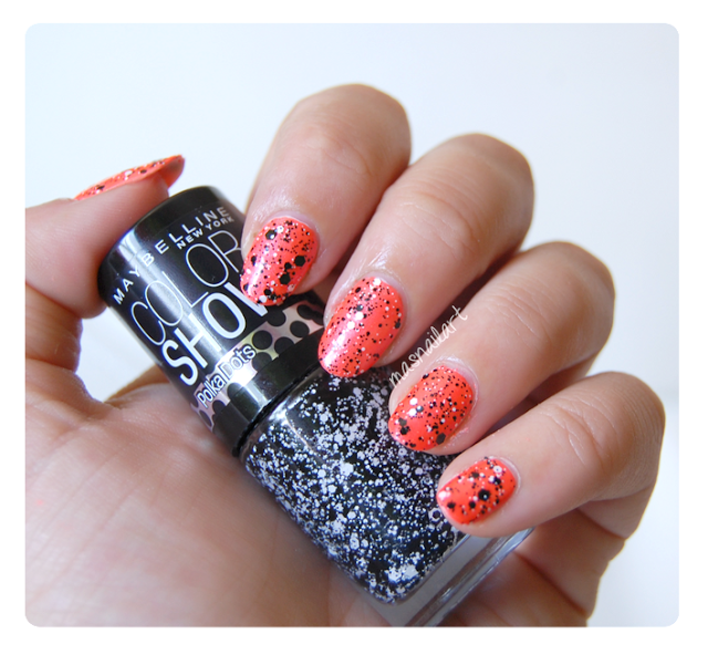 NOTD: Uñas naranja neón + Polka dots de Maybelline. NOTD: Uñas naranja neón + Polka dots de Maybelline.
