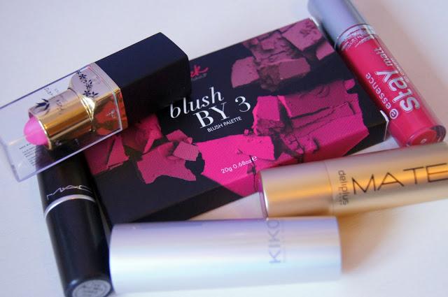 COMBINA COLORETE Y LABIAL ESTE VERANO: PINK COMBINA COLORETE Y LABIAL ESTE VERANO: PINK