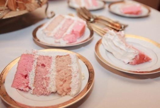 torta de casamiento en degrade rosa