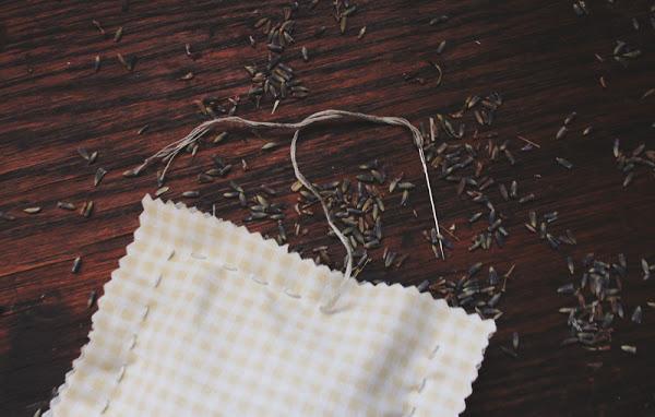 DIY: Bolsitas de tela y lavanda DIY: Bolsitas de tela y lavanda