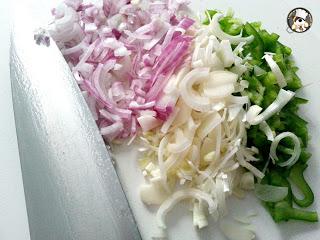 Recetas fáciles: Sopa de arroz y verduras en salsa de curry y quesos