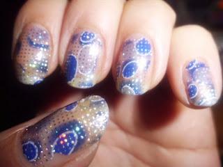 Manicura burbujas azules. Manicura burbujas azules.