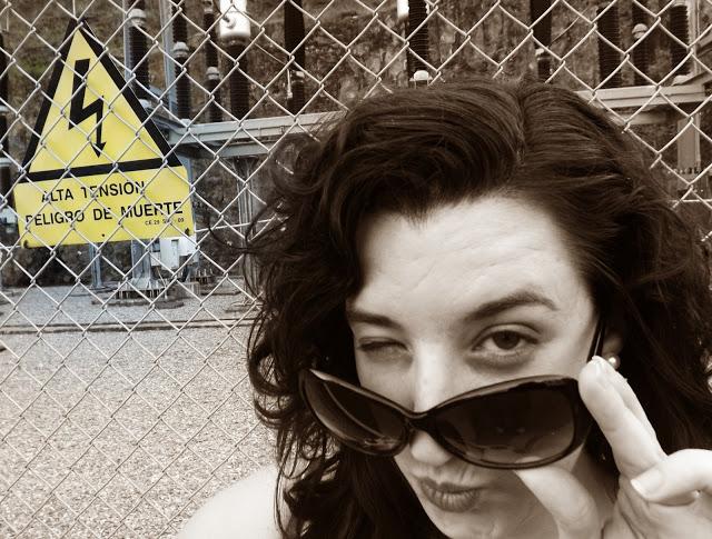 LO PROMETIDO ES DEUDA, MIS GAFAS FIRMOO LO PROMETIDO ES DEUDA, MIS GAFAS FIRMOO