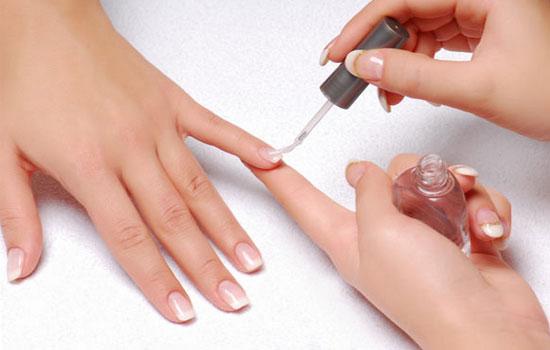 Todo lo que necesitas saber sobre la manicura aplicar varias capas