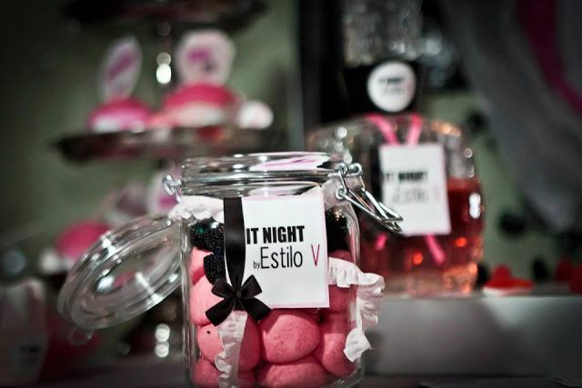 It Night by EstiloV It Night by EstiloV