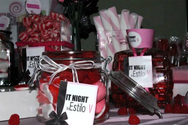 It Night by EstiloV It Night by EstiloV