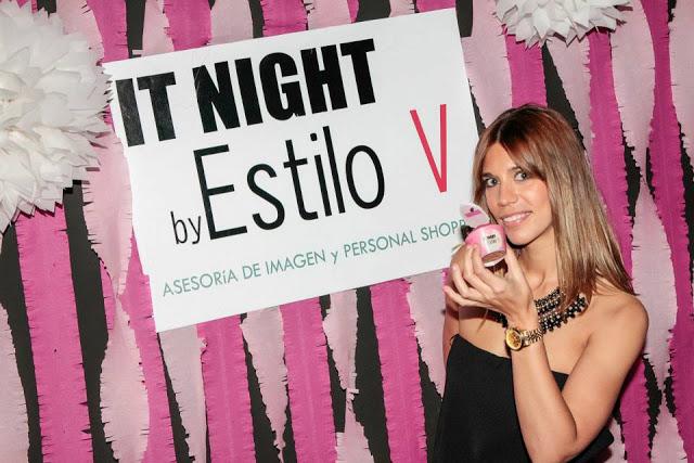 It Night by EstiloV It Night by EstiloV