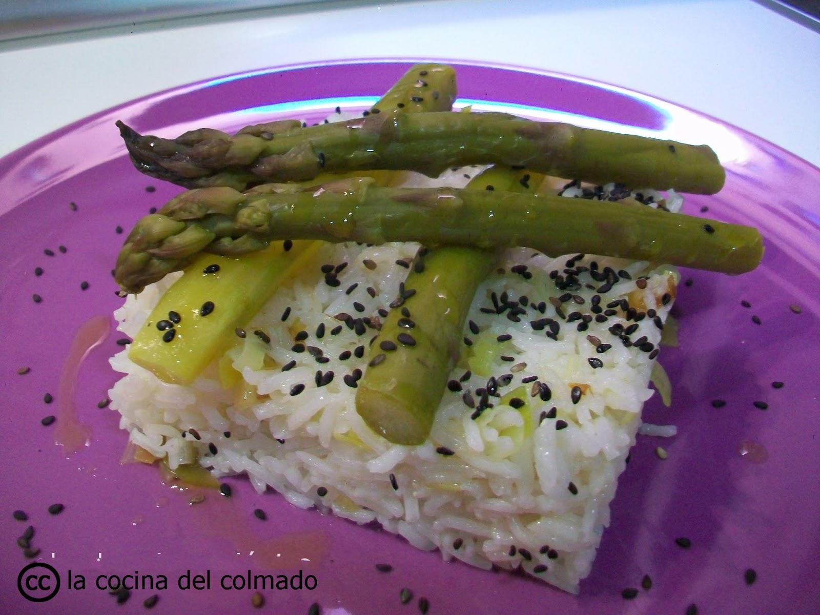 Arroz basmati con espárragos verdes Arroz basmati con espárragos verdes