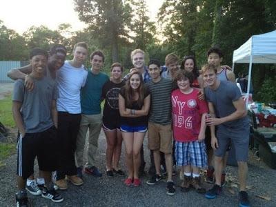 ¡Espiando a los Larchos del Área! ¡Espiando a los Larchos del Área!