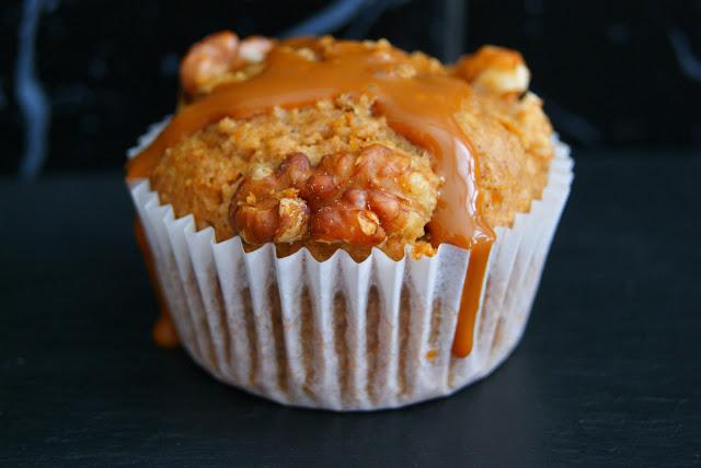 Magdalenas Integrales con Nueces y Corazon de Toffe Magdalenas Integrales con Nueces y Corazon de Toffe