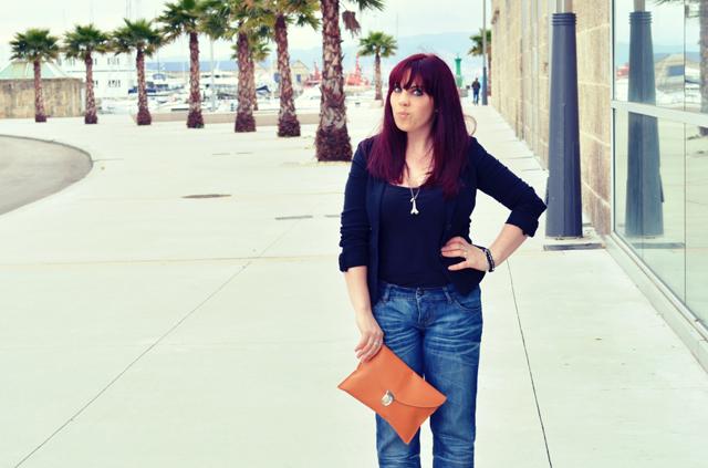 Hello monday! Hello monday!