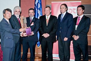 Observatorio ALMA recibe Premio CDT 2013