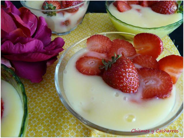 Crema de limón con fresas Crema de limón con fresas