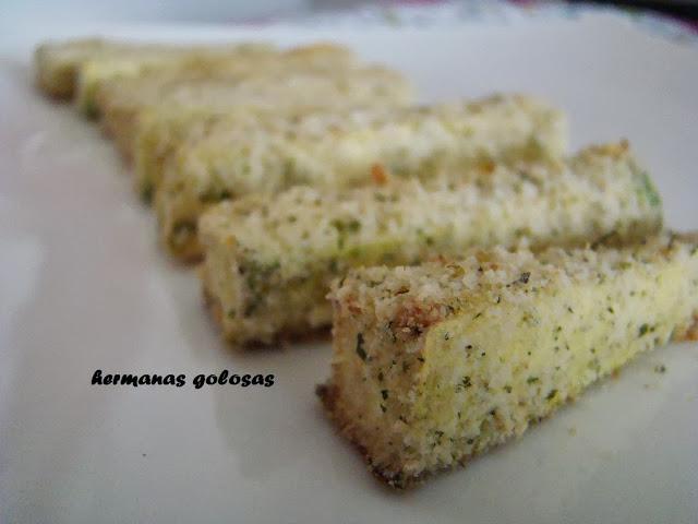 BASTONES CRUJIENTES DE CALABACIN AL PARMESANO BASTONES CRUJIENTES DE CALABACIN AL PARMESANO