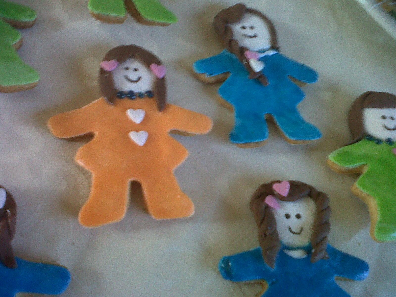 Galletas y flores con fondant para Aina Galletas y flores con fondant para Aina