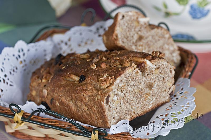 PAN INTEGRAL CON MUESLI PAN INTEGRAL CON MUESLI