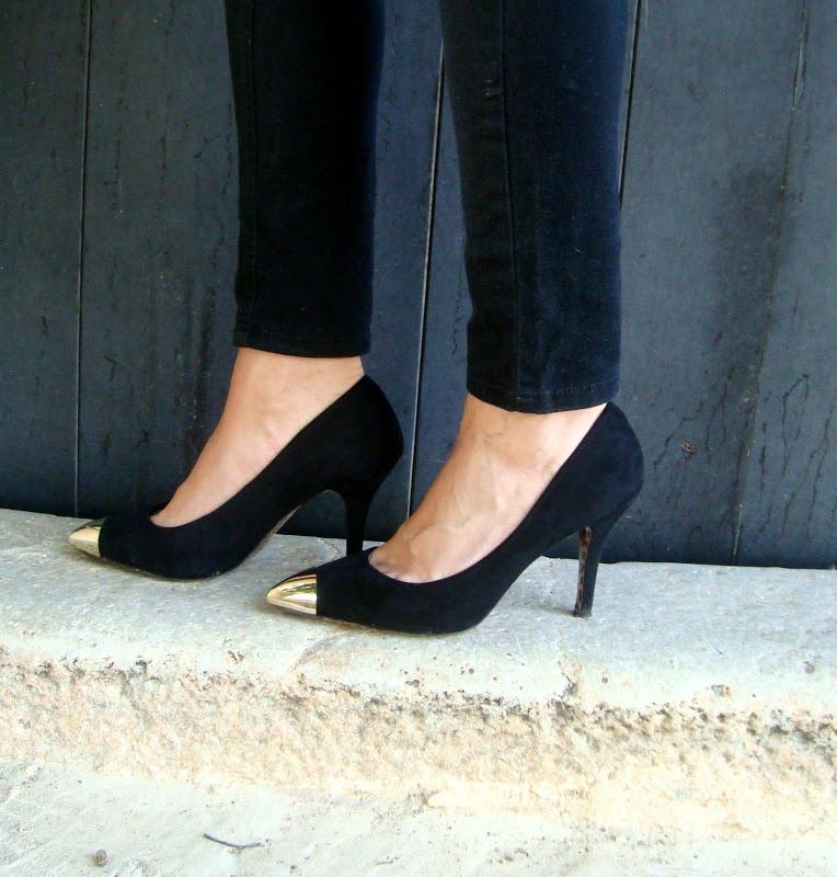 VeRTiCaL STriPeS VeRTiCaL STriPeS