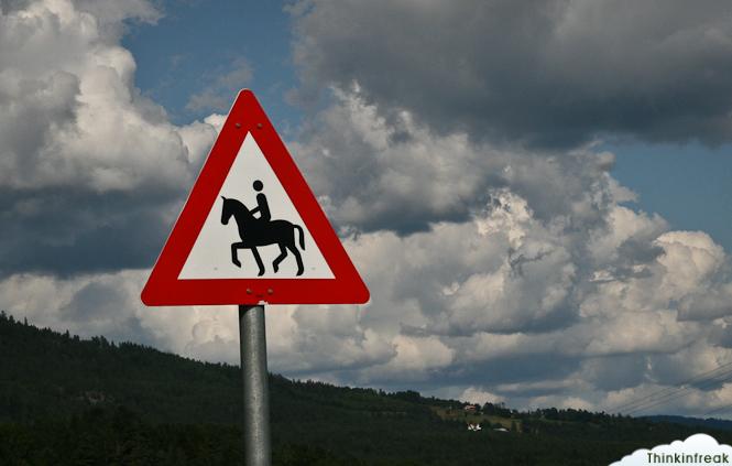 Norway: Camino a Oslo Señales en Noruega