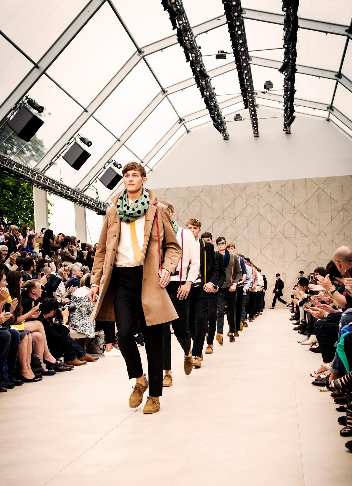 Burberry Prorsum SS14: 'Writers and Painters' Burberry Prorsum SS14: 'Writers and Painters'