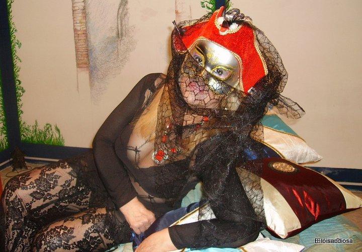 EloisaoDiosa salva a Venecia del Enemigo alado. EloisaoDiosa salva a Venecia del Enemigo alado.