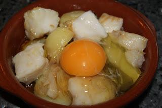 Cazuelita de Bacalao con Patatas Panadera y Huevo Cazuelita de Bacalao con Patatas Panadera y Huevo