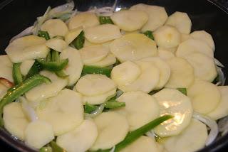 Cazuelita de Bacalao con Patatas Panadera y Huevo Cazuelita de Bacalao con Patatas Panadera y Huevo