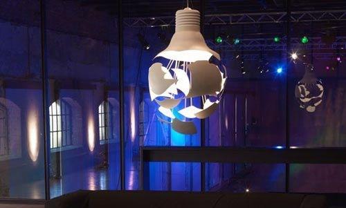 Una Historia con LÁMPARAS Una Historia con LÁMPARAS