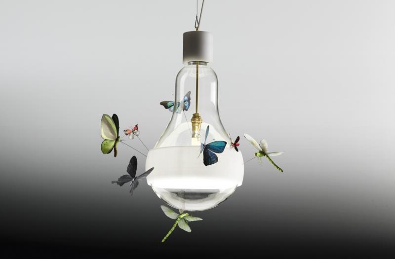 Una Historia con LÁMPARAS Una Historia con LÁMPARAS