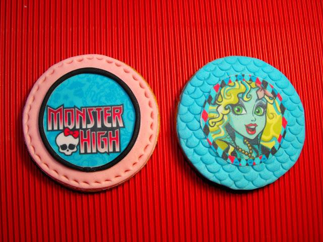Galletas Moster High con Papel de Azúcar y fondant Galletas Moster High con Papel de Azúcar y fondant