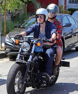 Fotos de Josh Hutcherson y su novia Fotos de Josh Hutcherson y su novia