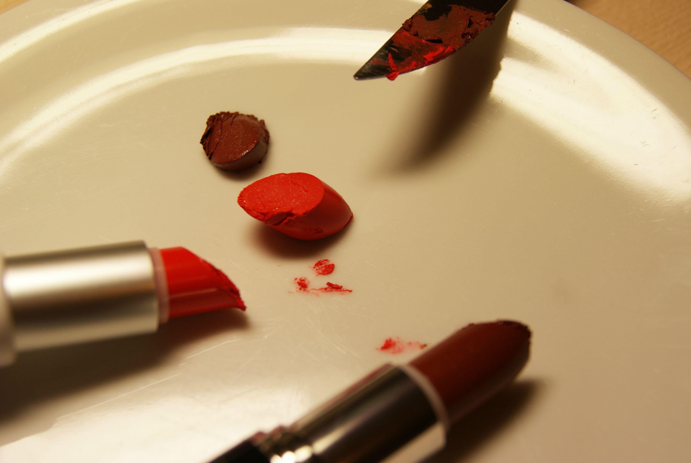 HAZLO TU MISMA: PINTALABIOS/ DIY: LIPSTICK HAZLO TU MISMA: PINTALABIOS/ DIY: LIPSTICK