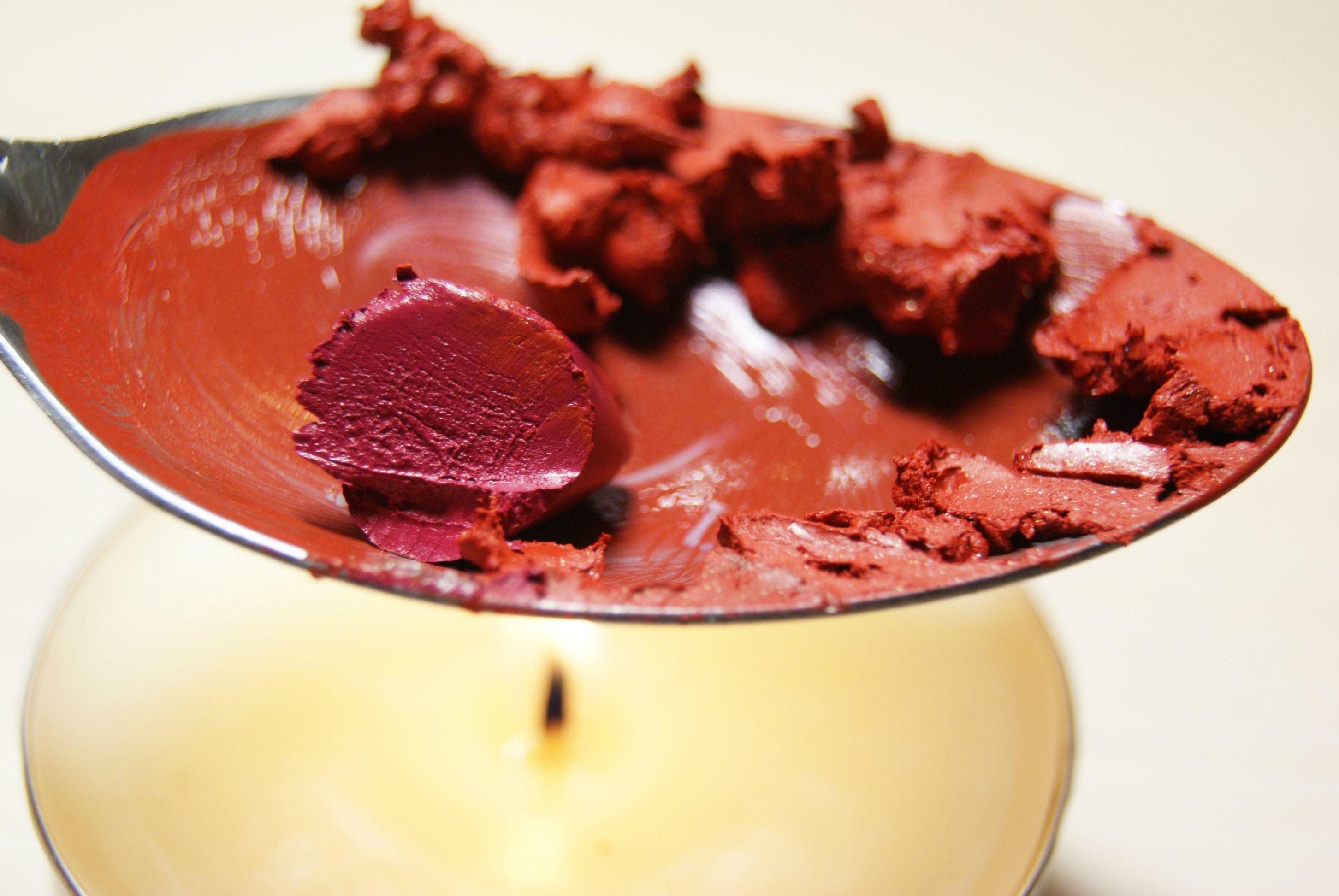 HAZLO TU MISMA: PINTALABIOS/ DIY: LIPSTICK HAZLO TU MISMA: PINTALABIOS/ DIY: LIPSTICK