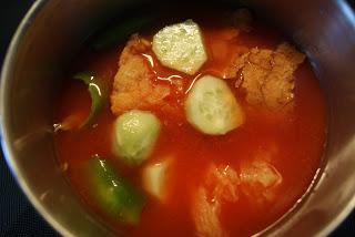 Gazpacho de Cerezas con nube de Queso Cabra Gazpacho de Cerezas con nube de Queso Cabra