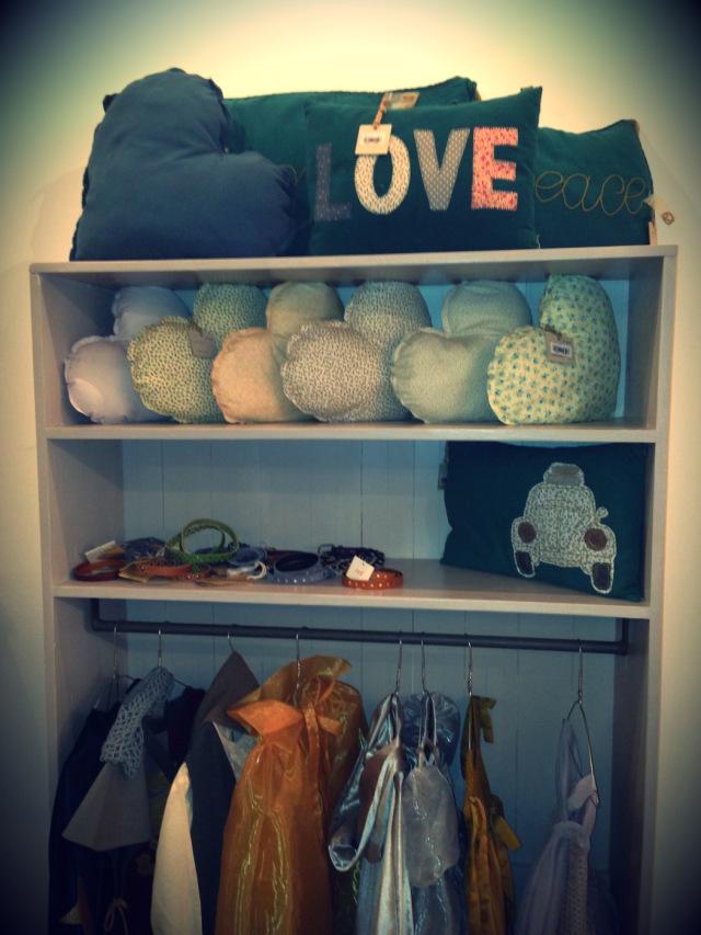 PETIT ARMARI: Ropa infantil diferente y de calidad bcncolours_petit_armari09