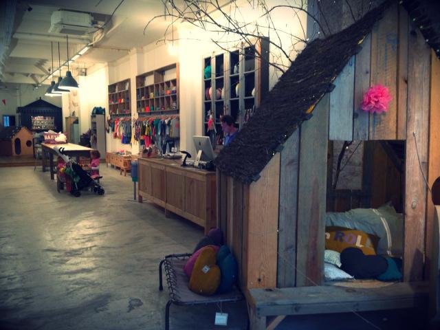 PETIT ARMARI: Ropa infantil diferente y de calidad bcncolours_petit_armari06