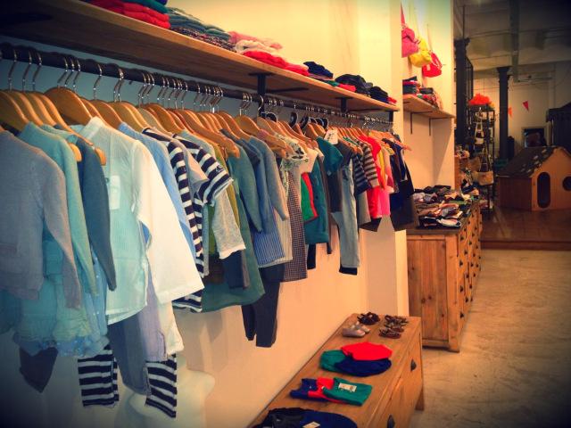 PETIT ARMARI: Ropa infantil diferente y de calidad bcncolours_petit_armari03