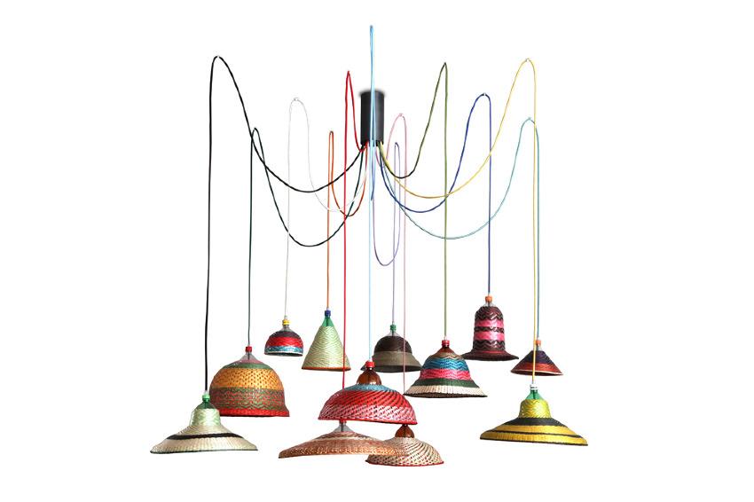 PET LAMP, coloridas lámparas artesanales.