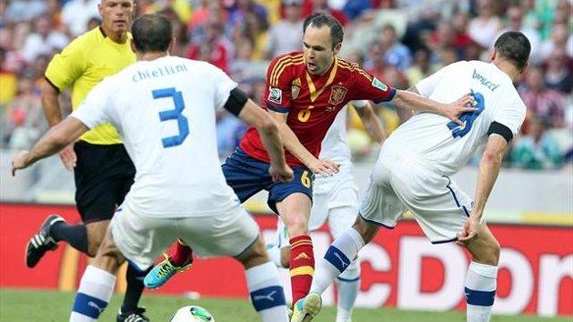 España sufre ante Italia, pero pasa a la final de Copa por penaltis España sufre ante Italia, pero pasa a la final de Copa por penaltis