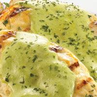 Pechugas rellenas en salsa de chile poblano Delicia del Alma
