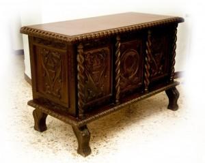 Fabricación artística de un arcón barroco. Arcón barroco artesano