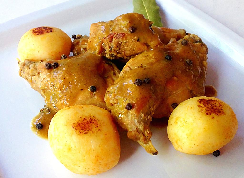 19102011712 Conejo en salsa de mostaza