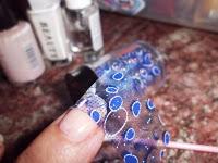 Manicura, francesa de burbujas y gotas. Manicura, francesa de burbujas y gotas.