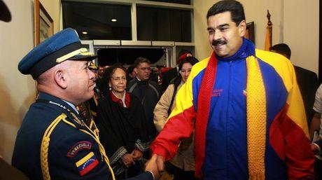 El presidente Nicolás Maduro llegó a Quito para asistir a la toma de posesión del mandatario ecuatoriano, Rafael Correa | EFE