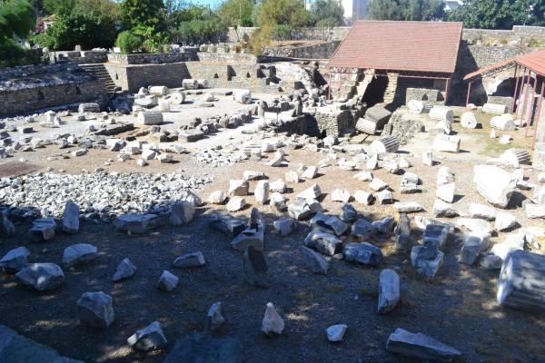 Restos del Mausoleo de Halicarnaso, en Bodrum, Turquía