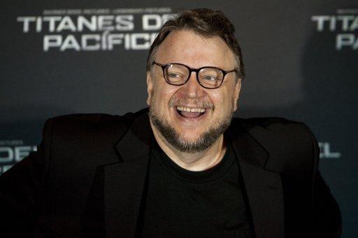 Del Toro asegura que “Pacific Rim” tiene escenas que no se han visto en cine