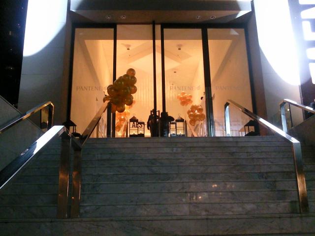 EVENTEANDO CON LEONORA. EVENTEANDO CON LEONORA.