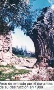 El Yacimiento de la Mezquita de Cadalso de los Vidrios (Madrid). arco