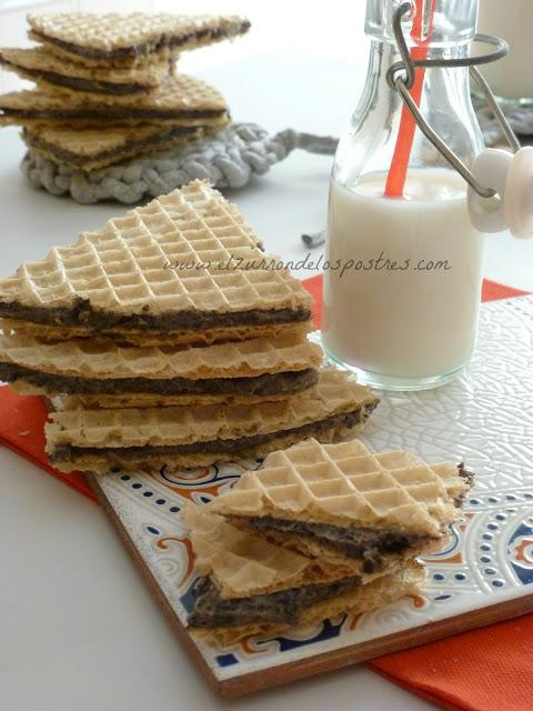 Barquillos Rellenos de Frosting de Oreo Barquillos Rellenos de Frosting de Oreo